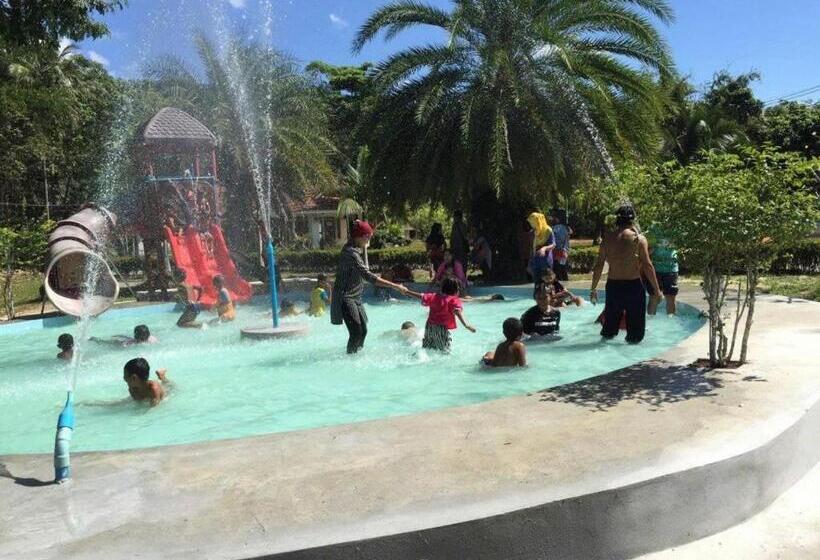 هتل Ranong Resort & Laguna