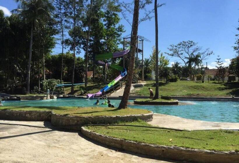 هتل Ranong Resort & Laguna