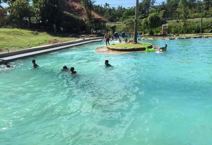 هتل Ranong Resort & Laguna