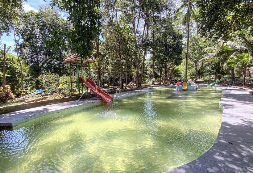 هتل Ranong Resort & Laguna