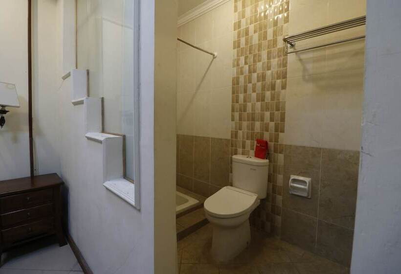 هتل Urbanview De Dharmawangsa Suite