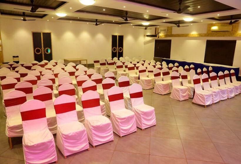 בית מלון כפרי Sai River Resort