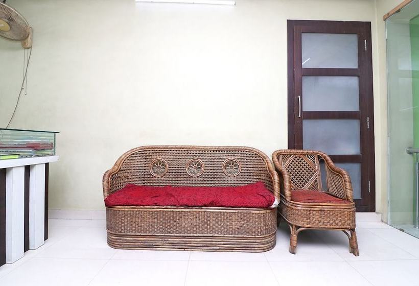 ホテル Spot On 42114  Ashoka