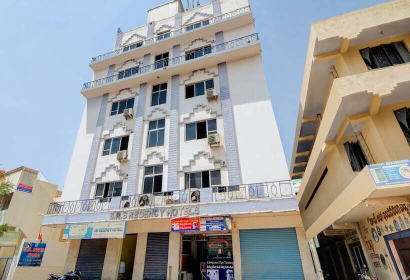 호텔 Srs Regency By Oyo Rooms