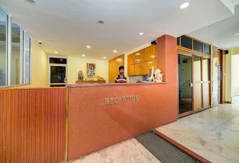 호텔 Srs Regency By Oyo Rooms
