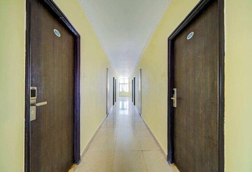 호텔 Srs Regency By Oyo Rooms