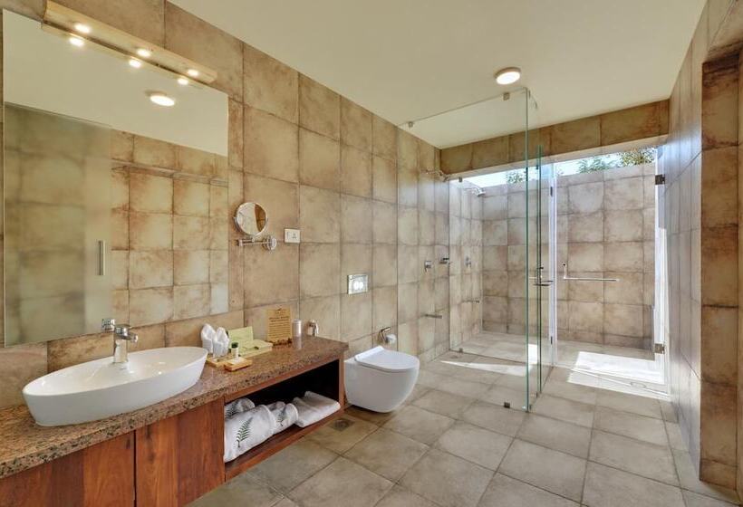 Отель The Fern Sattva Resort Polo Forest