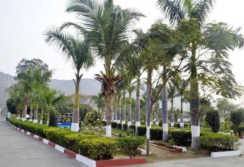 Отель The Rajgir Residency