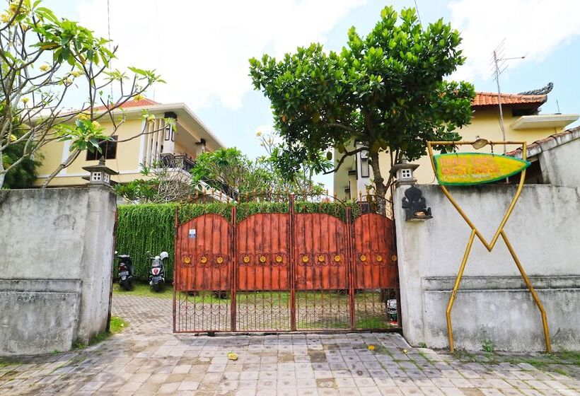 펜션 Damar Emas Guesthouse