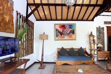 پانسیون Dewantara Boutique Villa Resort Bali