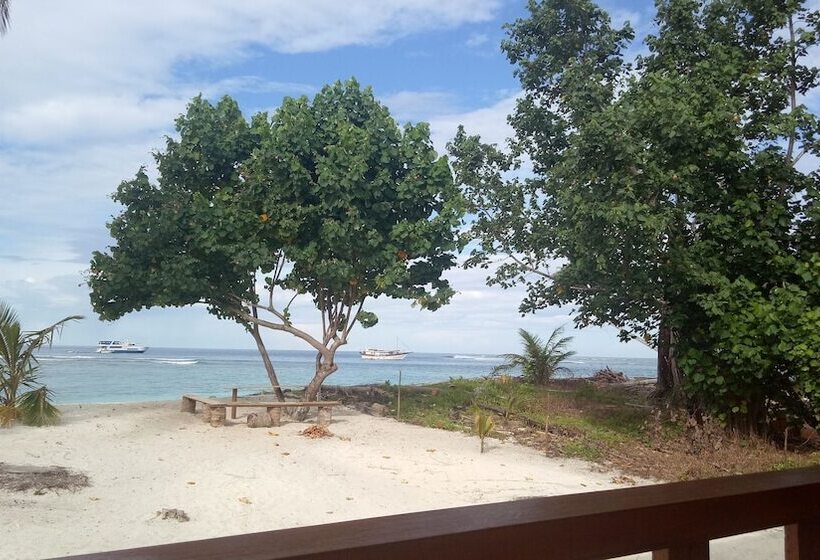 تختخواب و صبحانه Losmen Anugrah