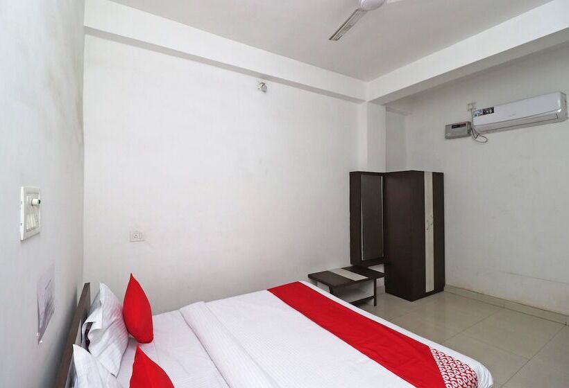 فندق Bhuneshwar By Oyo Rooms