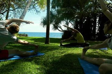 هتل Ciliks Beach Garden