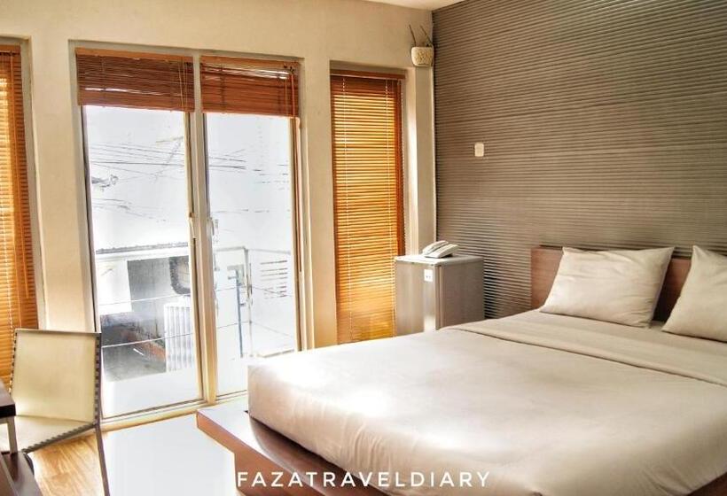 هتل Flat06. Cipete