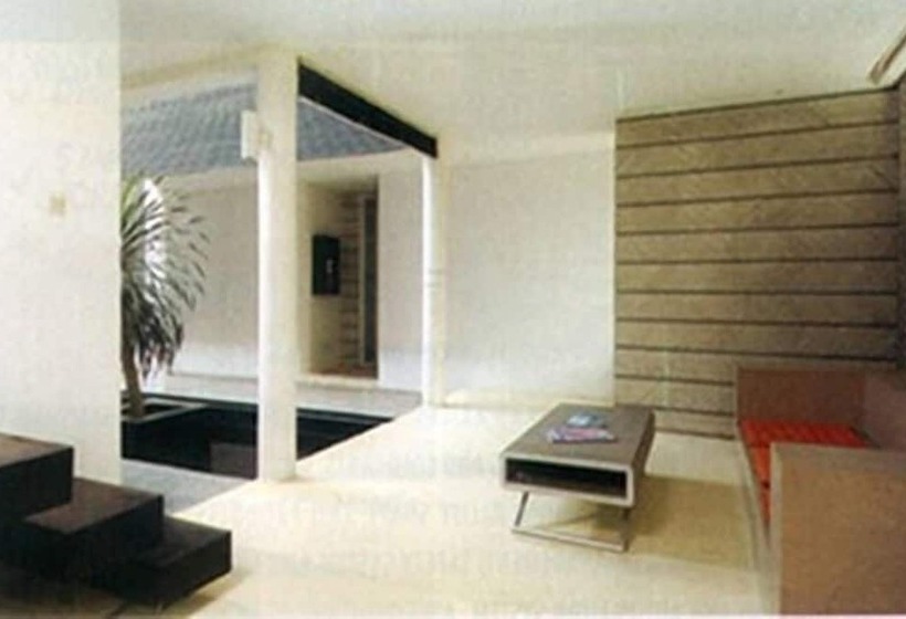 هتل Flat06. Cipete