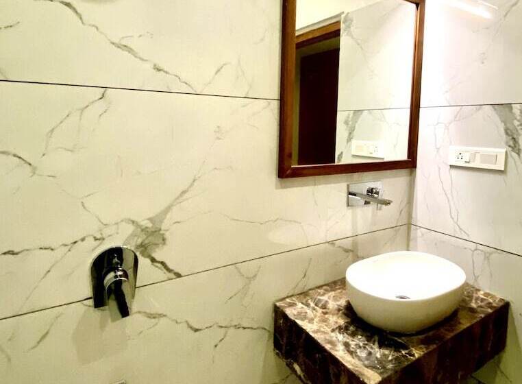 هتل Ranbanka Heritage Resort