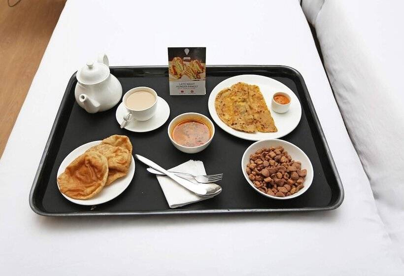 ホテル Royal Lifestyle By Oyo Rooms