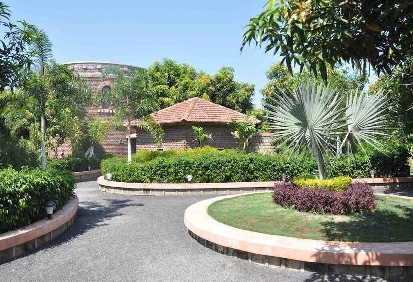 هتل Shyam Farm House And Resort