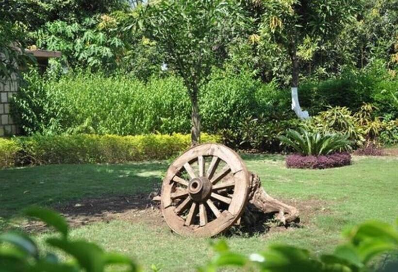 هتل Shyam Farm House And Resort