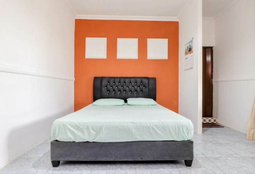 هتل Tachi Stay Guesthouse Syariah