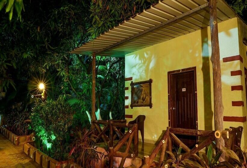 酒店 Van Vihar Farm & Resort