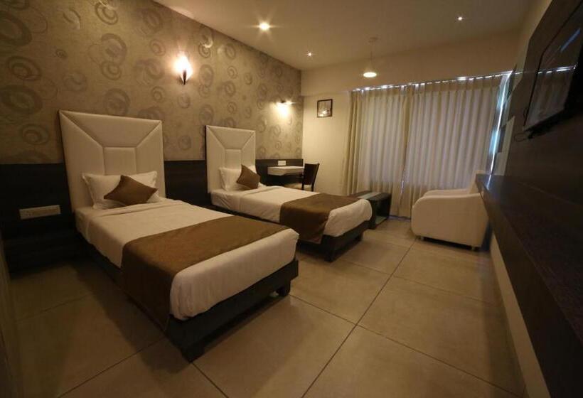 Отель Arizona Inn