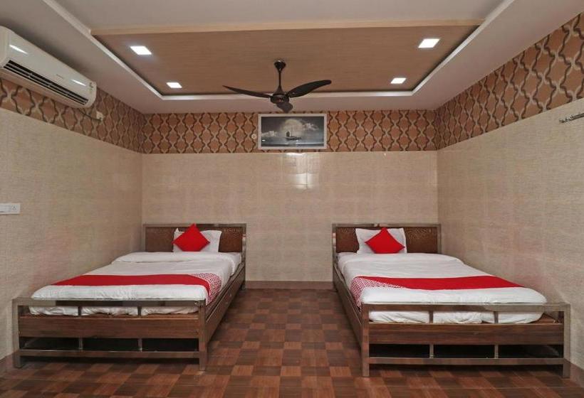 호텔 Oyo 36068 Shree Anand Mangalam