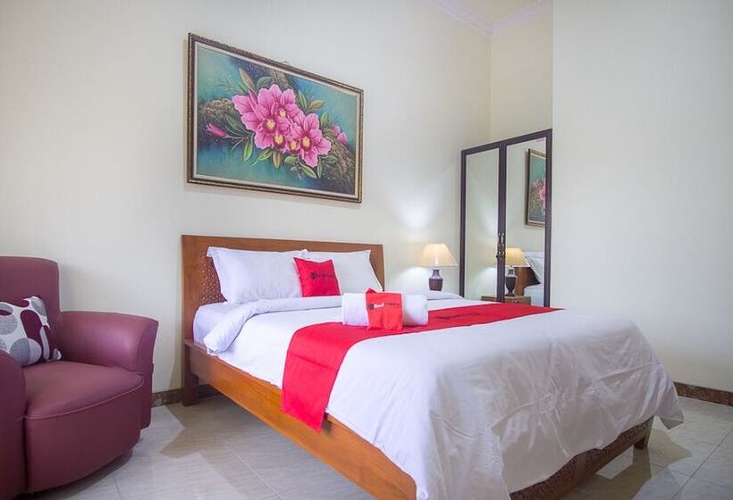 בית מלון כפרי Reddoorz Plus @ Pancer Door Beach