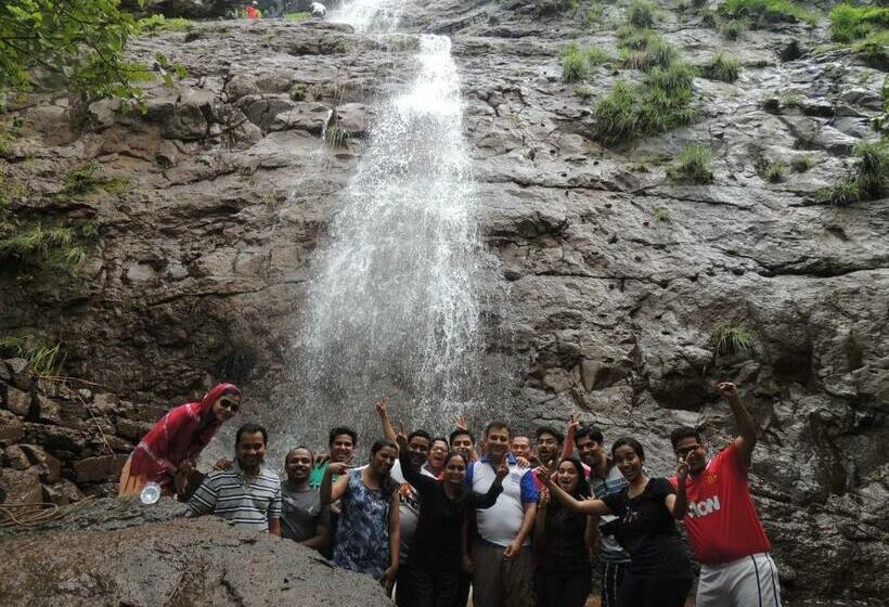 بنسيون Avanti Kalagram Hill Top Resort, Mulshi