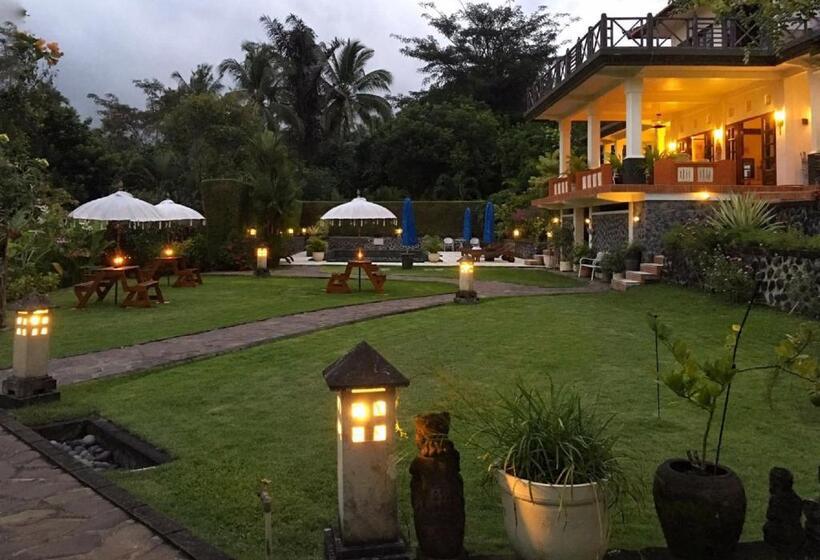 ペンション Bukit Asri Lodge