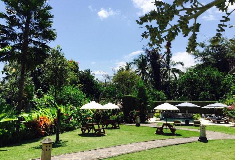 ペンション Bukit Asri Lodge