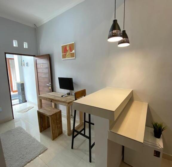 펜션 Lagriya Guest House