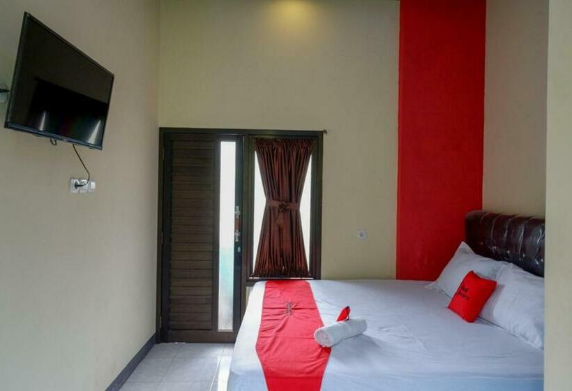 Пансион Reddoorz @ Gerbang Dieng Plateau Area