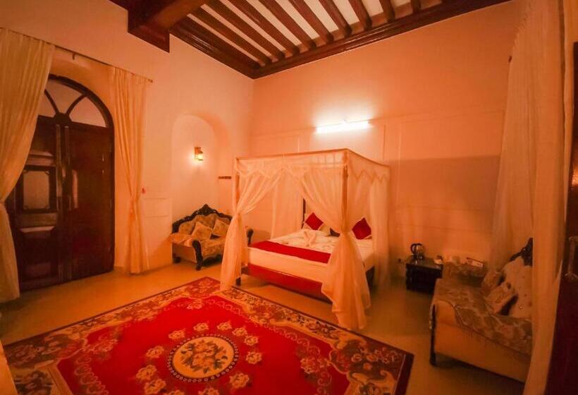渡假胜地  Kstdc Hotel Mayura Pine Top Nandi Hills