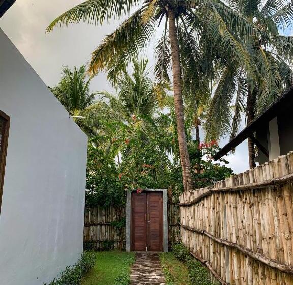 אתר נופש The Club Villas Lombok