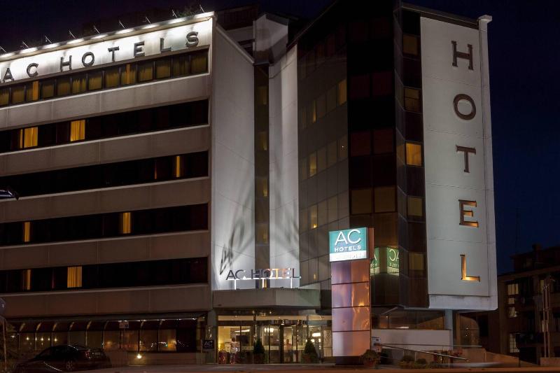 Ac Hotel Genova By Marriott