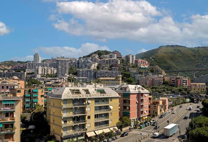 Ac Hotel Genova By Marriott
