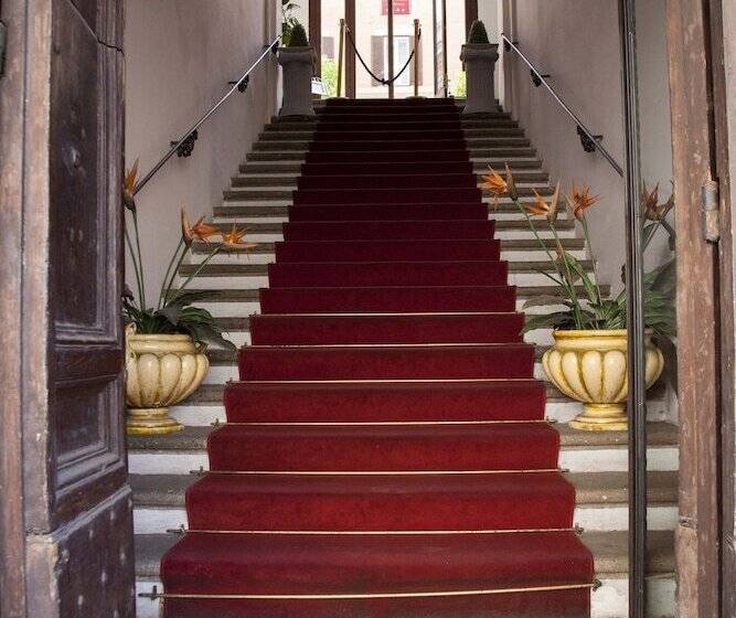 Fotos del hotel Relais Hotel Antico Palazzo Rospigliosi:  25