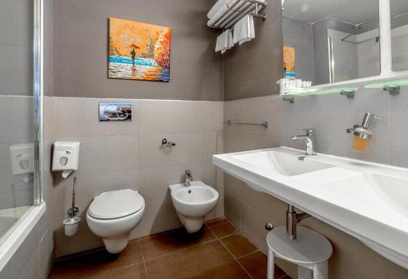 Fotos del hotel Canova:  15