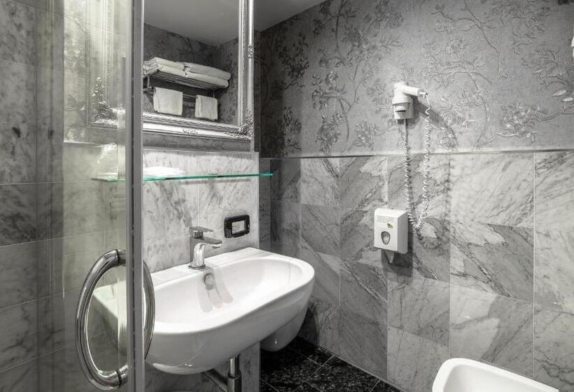 Fotos del hotel Canova:  30