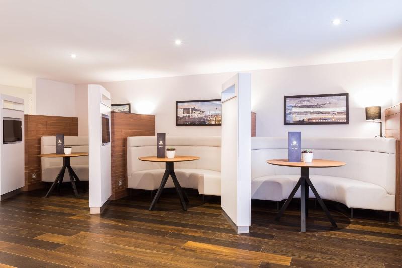 هتل Courtyard By Marriott Glasgow Airport