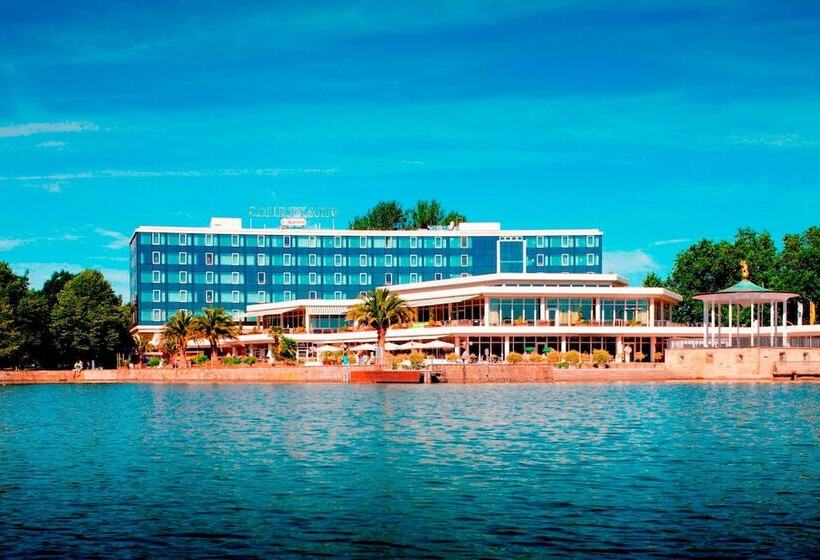 هتل Courtyard By Marriott Hannover Maschsee