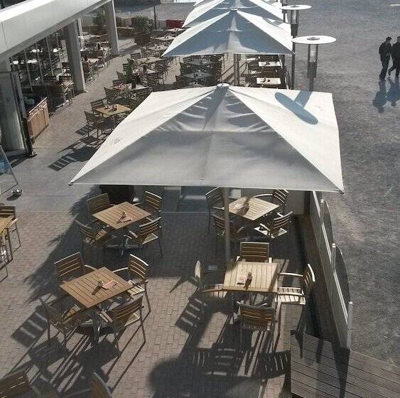 هتل Courtyard By Marriott Hannover Maschsee