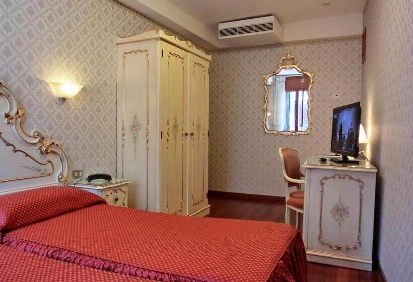 Fotos del hotel Diana:  3