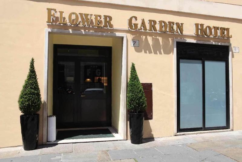 Fotos del hotel Flower Garden:  74
