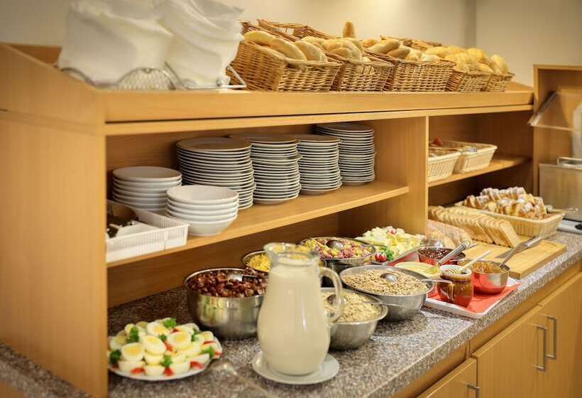 Fotos del hotel Golden City Garni:  17