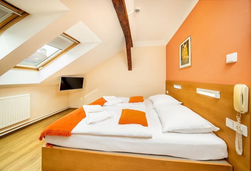 Fotos del hotel Golden City Garni:  3