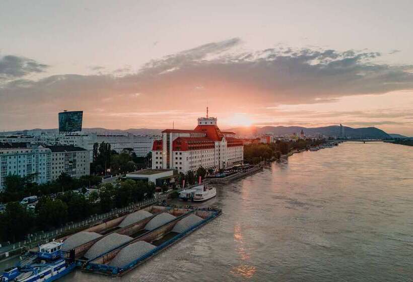 Fotos del hotel Hilton Vienna Danube Waterfront:  2