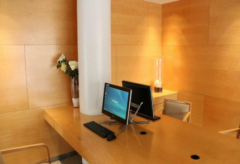 Hotel Hlg Citypark Sant Just en