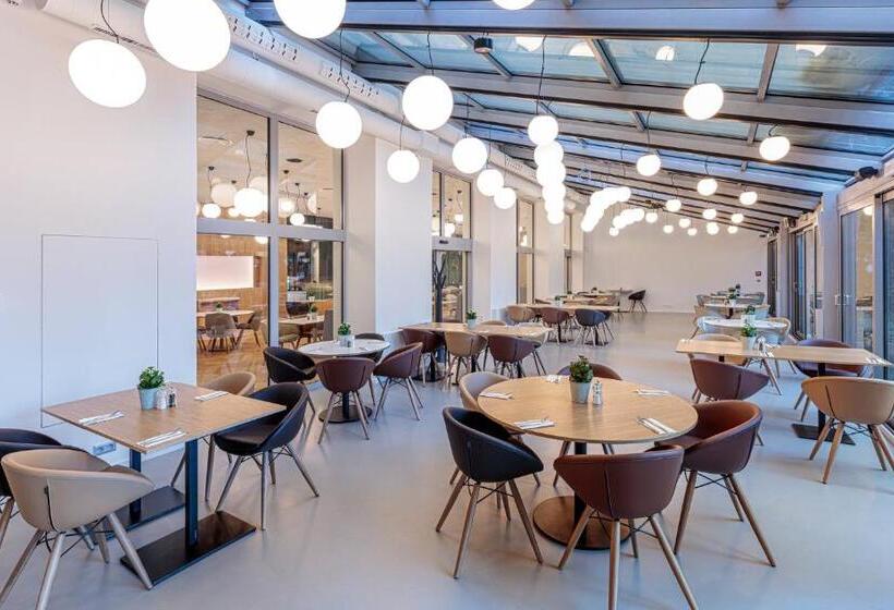 Fotos del hotel Holiday Inn Prague, An Ihg:  35